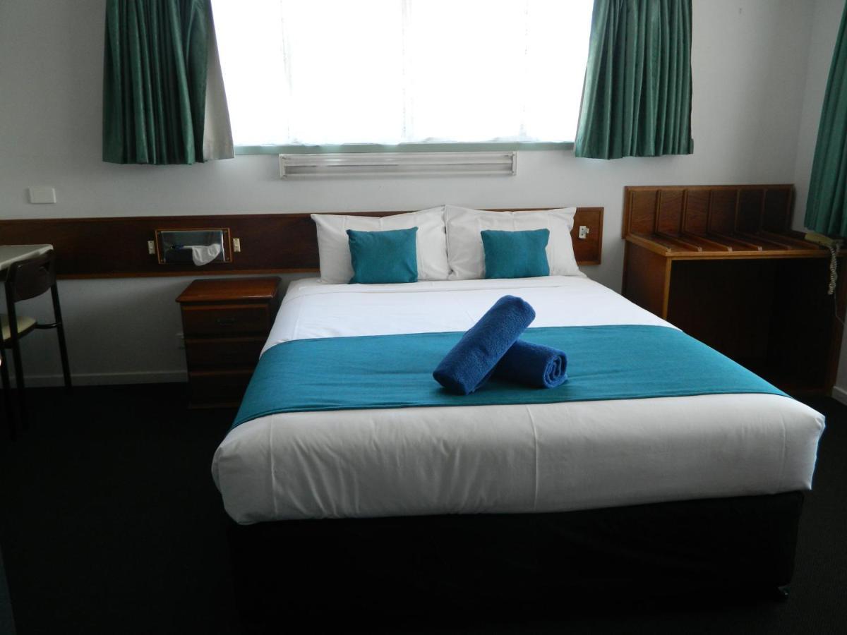 Coachman 3*